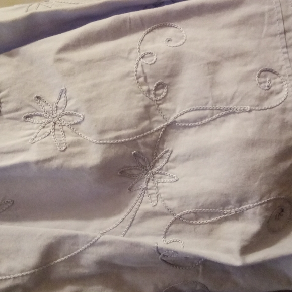 Lavender Embroidered Dress NWT Size 4 - Picture 3 of 7